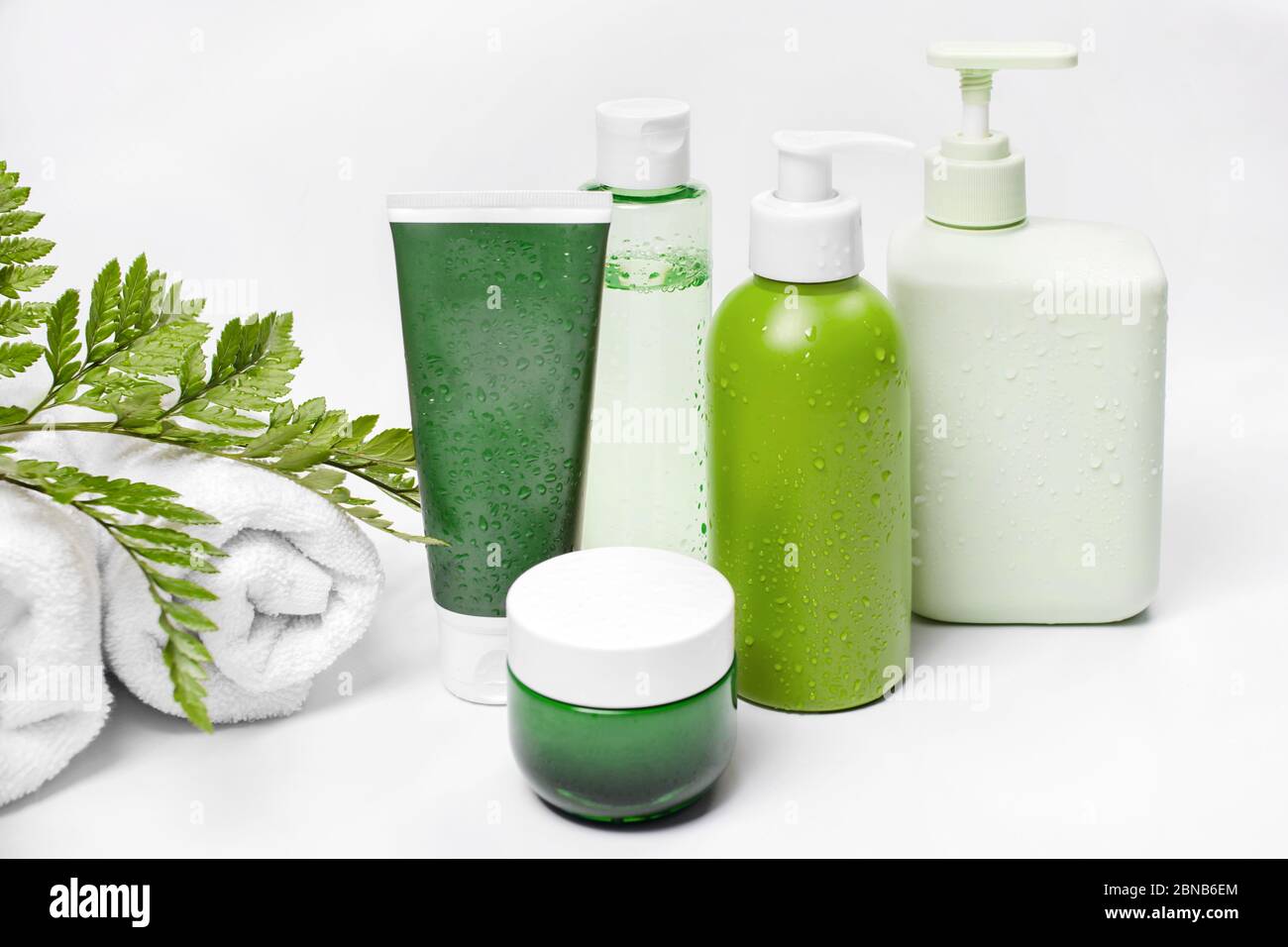 Simple Green Fresh Dot Plant Skin Care Cosmetic Packaging Design