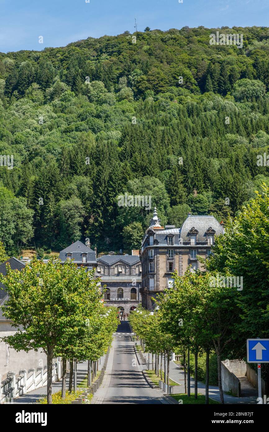 France, Puy de Dome, Volcans d’Auvergne Regional Natural Park, Mont Dore, thermal building // France, Puy-de-Dôme (63), Parc naturel régional des volc Stock Photo