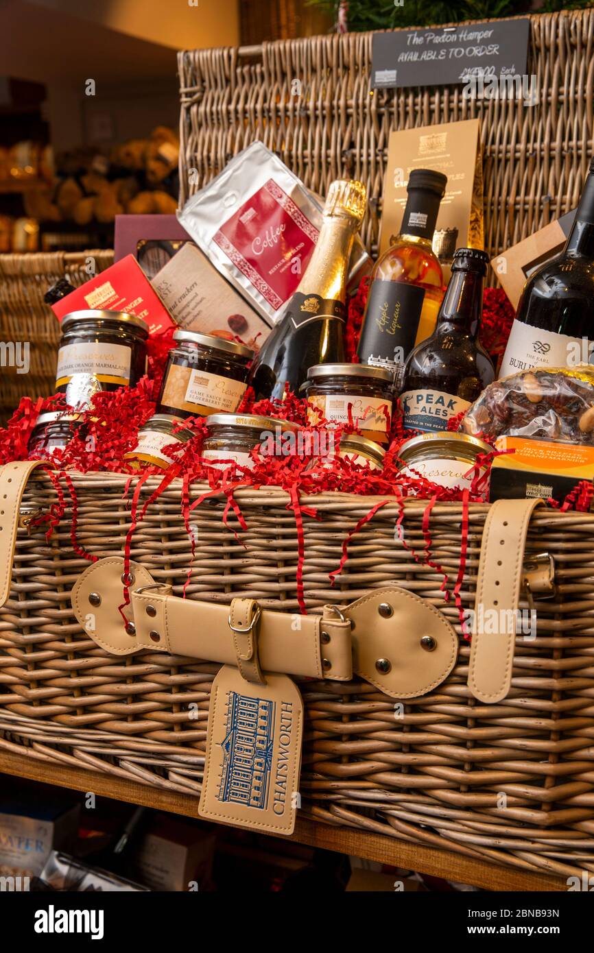 UK, England, Derbyshire, Pilsley, Chatsworth Estate Farm shop, branded Christmas hamper of local goods Stock Photo