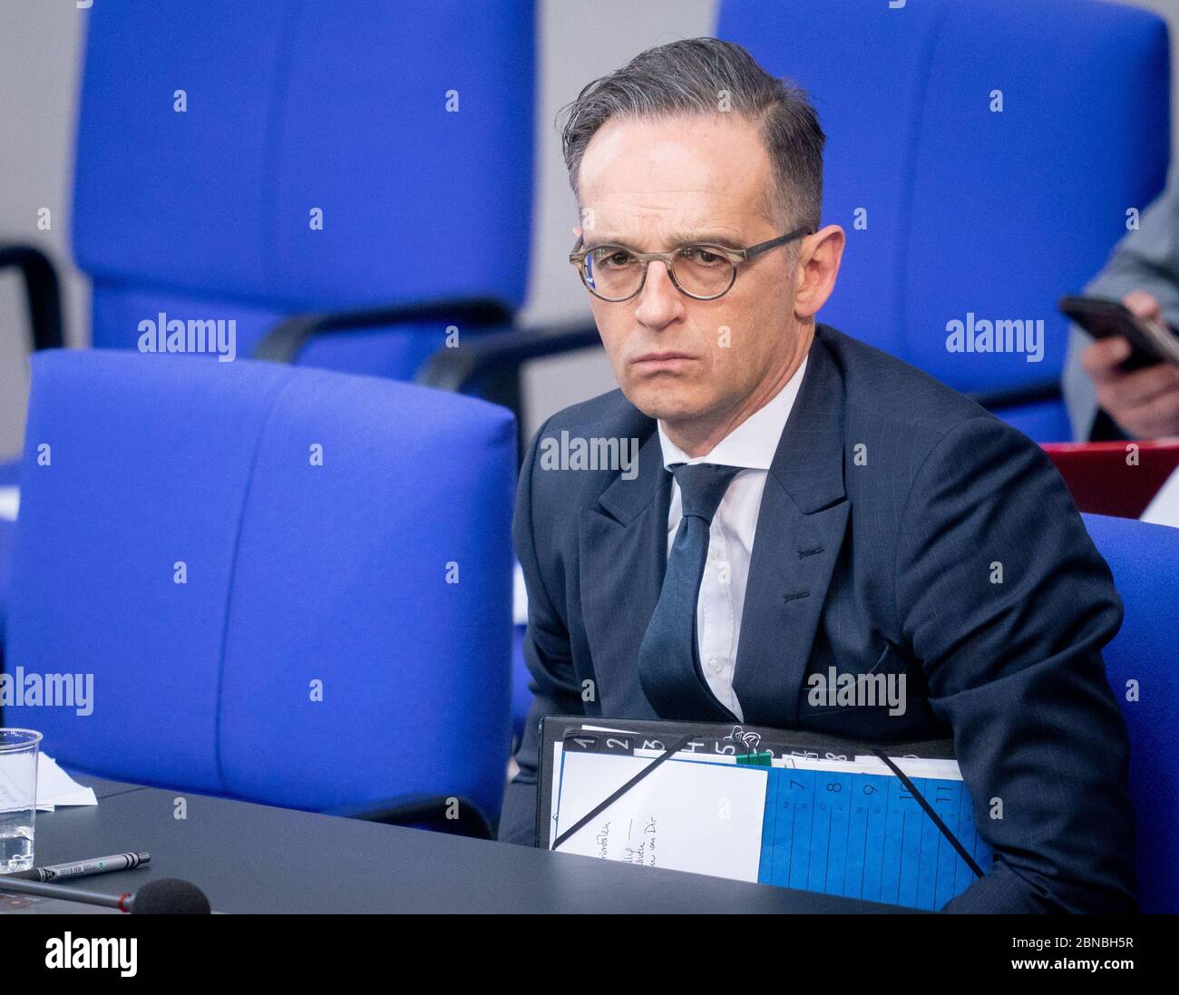 Berlin, Germany. 14th May, 2020. Heiko Maas (SPD), Foreign Minister, attends the session of the Bundestag Topics of the 160th session will include the adoption of a law on further corona measures in the health care system, the adoption of a law to increase short-time work compensation and ESM credit lines for corona aid in the euro zone. Credit: Kay Nietfeld/dpa/Alamy Live News Stock Photo