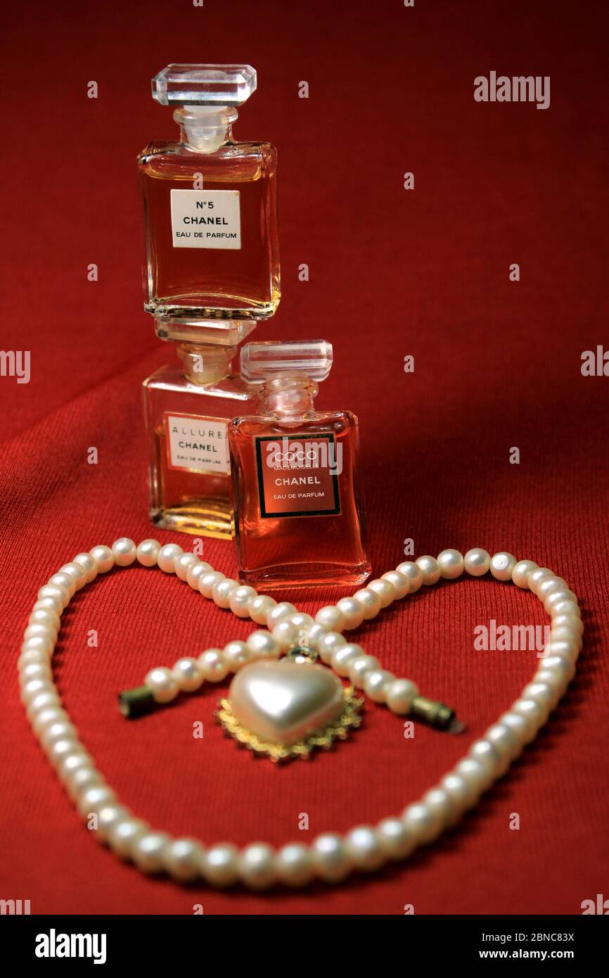 Kolkata, India on 13th May in 2020 : Chanel perfume bottles isolated on red  background with love sign. Bottles with different Chanel perfume products  Stock Photo - Alamy