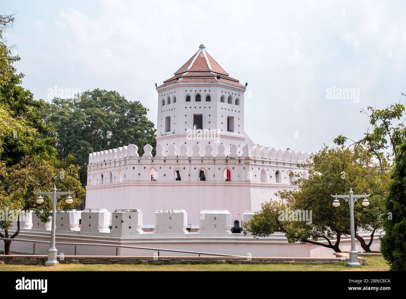 Phra Sumen Fort is historical white castle in Bangkok Downtown Stock Photo
