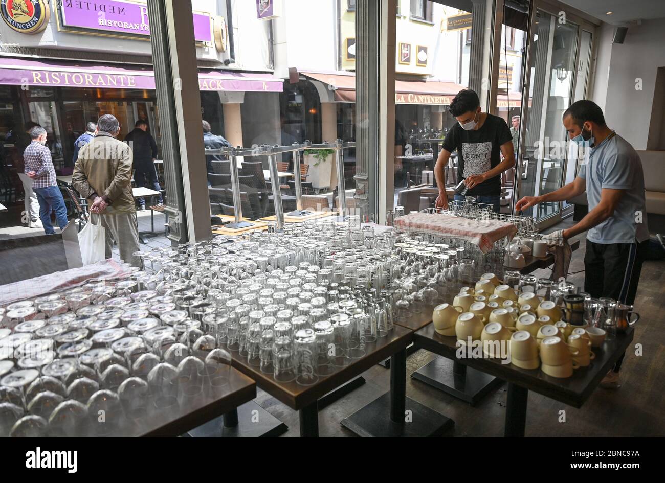 Goldgasse High Resolution Stock Photography And Images Alamy