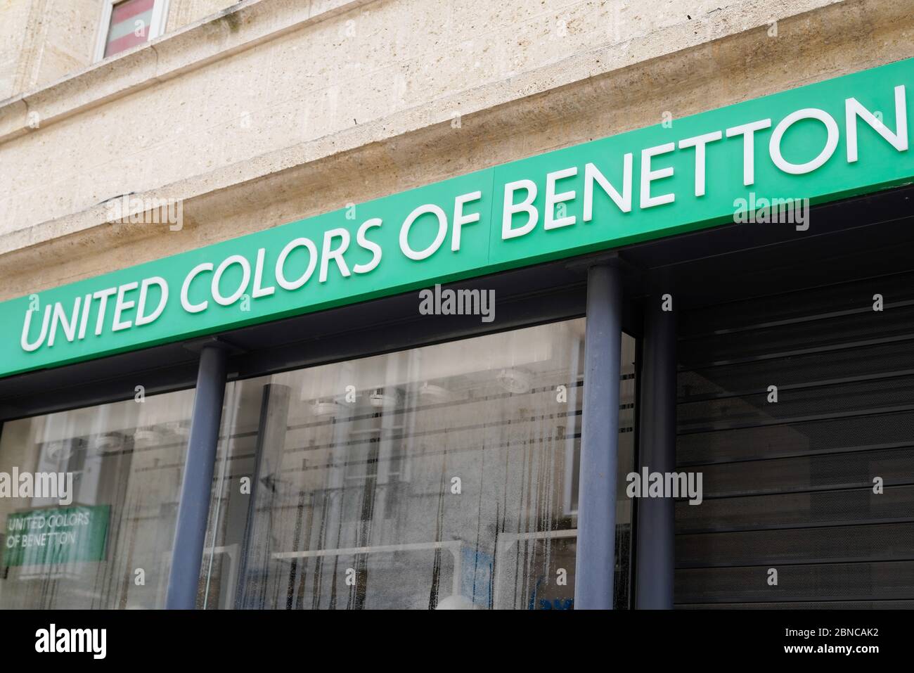 Bordeaux , Aquitaine / France - 05 10 2020 : United Colors of Benetton sign  logo in green shop street city center Stock Photo - Alamy