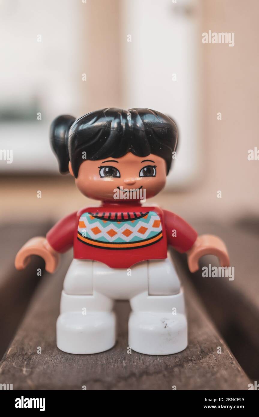 figurine lego duplo