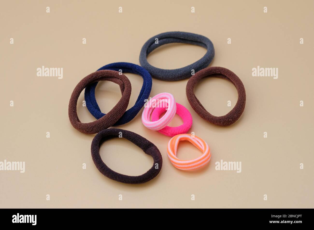 Elastic band for hair hi-res stock photography and images - Alamy