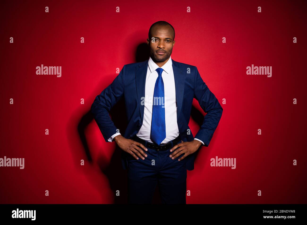 Top formal suit red tie hires stock photography and images Alamy
