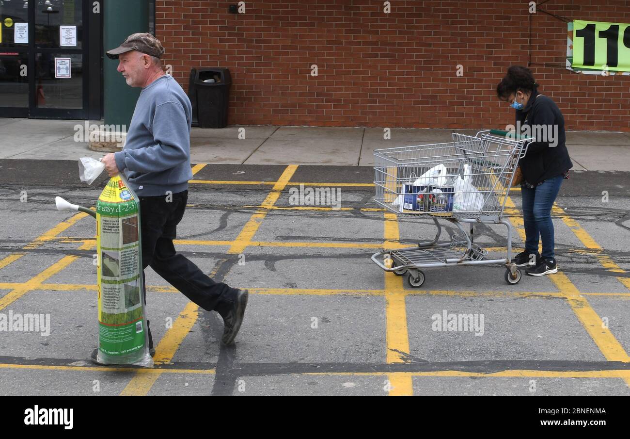 Menards store hires stock photography and images Alamy