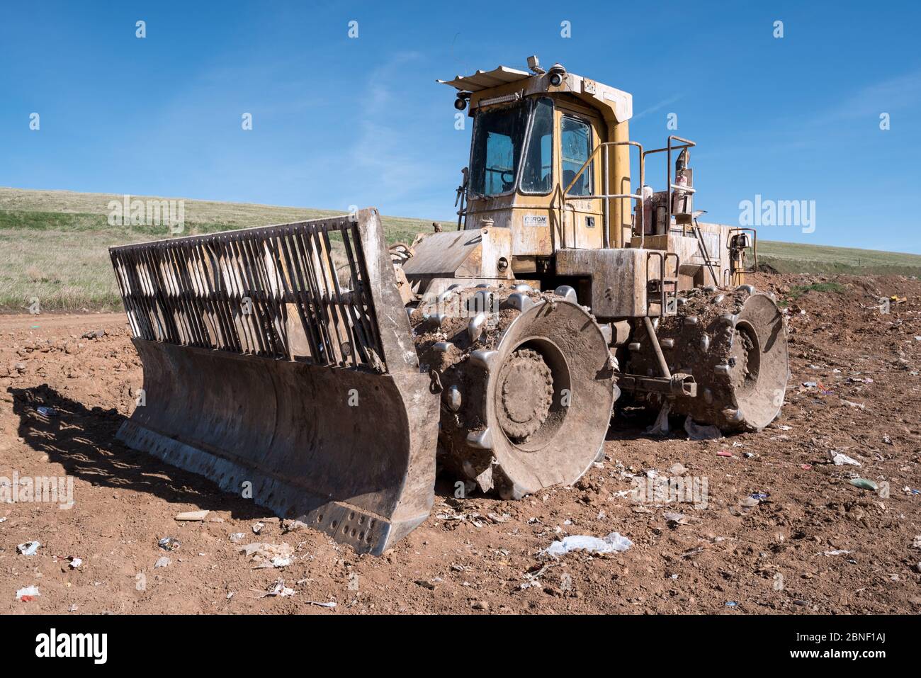 Caron compactor hires stock photography and images Alamy