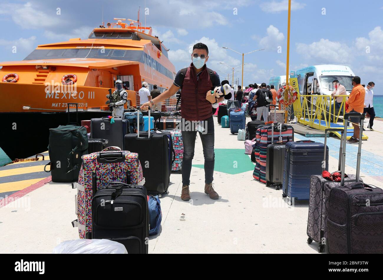 Paya Del Carmen Mexico 14th May 2020 View Of A Man During The Landing Of 68 Mexican Workers Today Thursday After Spending 30 Days On The High Seas Aboard The Disney Fantasy