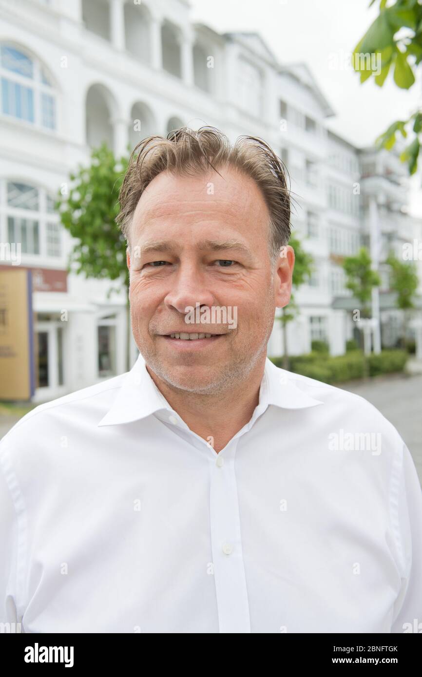 Binz, Germany. 13th May, 2020. The hotelier Gunter Preussker, taken in the  seaside resort Binz. After the relaxation in the Corona crisis, the opening  of the first hotels in Mecklenburg-Vorpommern is imminent.