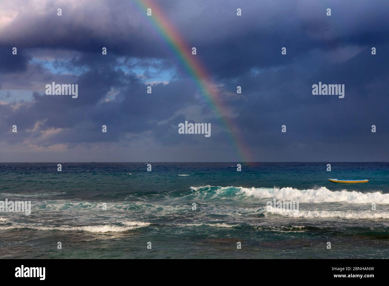 Landscape of West Bay with rainbow, Bay Island, Honduras, Caribbean Ocean. Stock Photo