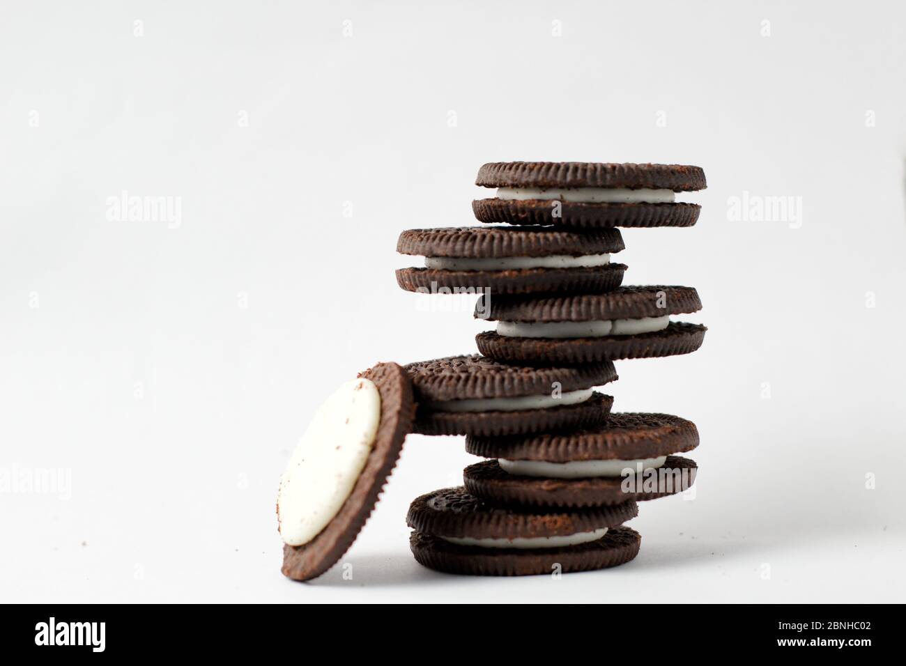 Oreo cookies in Wight background wallpaper Stock Photo - Alamy Oreo cookies in Wight background wallpaper Stock Photo - Alamy