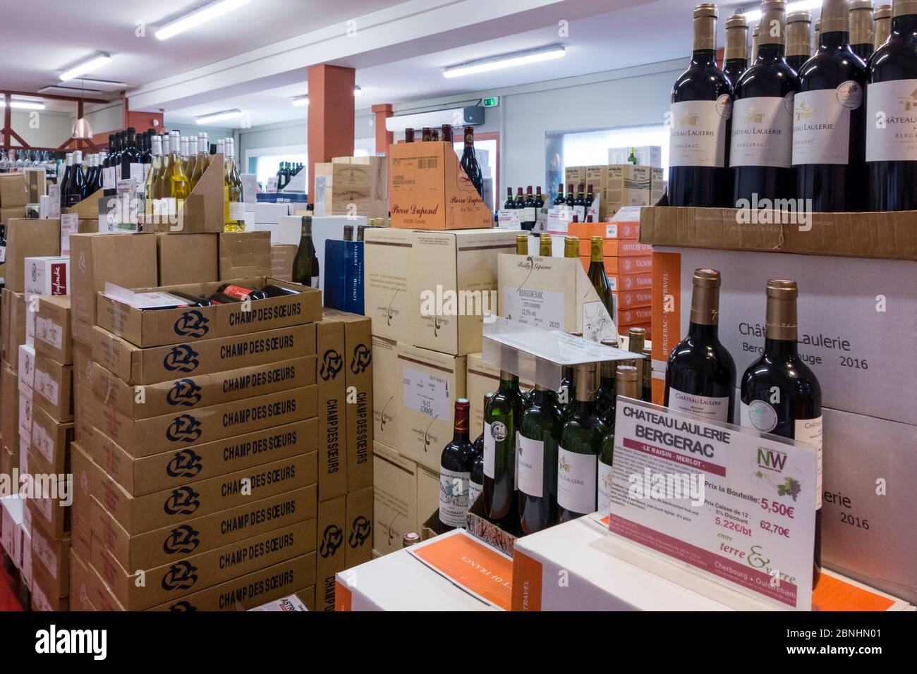 Normandie Wine shop, Cherbourg, Normandy, France Stock Photo Alamy