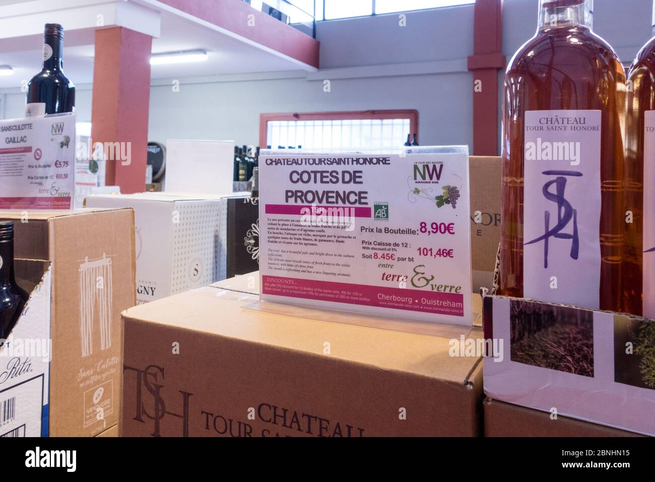 Wine shop interior hires stock photography and images Alamy