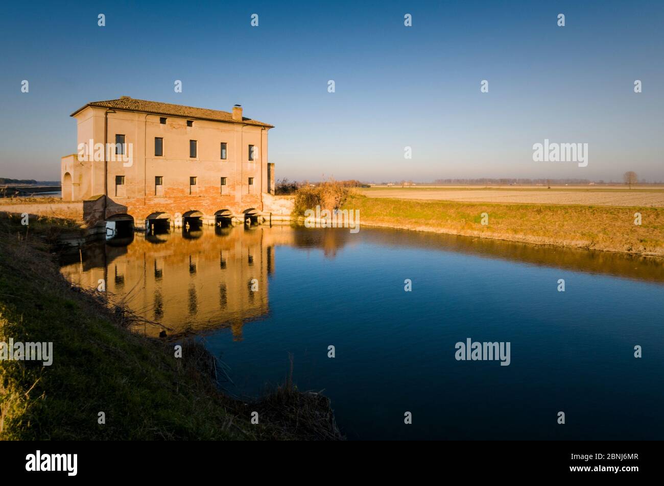 Draining pump. Campotto, Oasi Valle Santa, Argenta, Ferrara, Emilia Romagna, Italy, Europe. Stock Photo