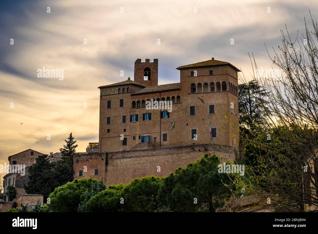 The medieval village of Longiano in the Emilia Romagna hills near Cesena in Italy, Europe. Stock Photo