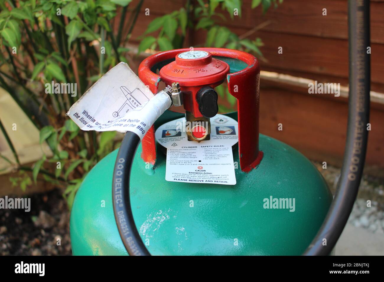 Calor Patio Gas Bottle Green BBQ Barbecue Gas Stock Photo Alamy