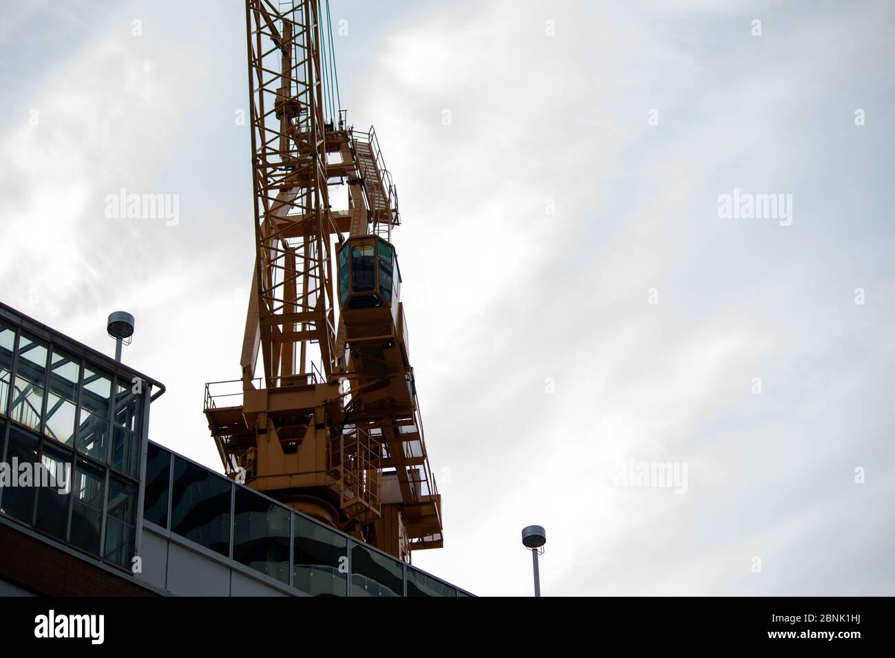 Still crane overlooking downtown Toronto Stock Photo Alamy