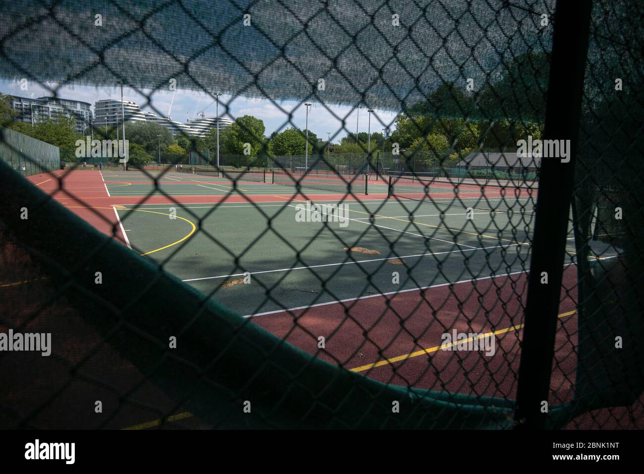 Tennis courts hi-res stock photography and images - Page 2 - Alamy