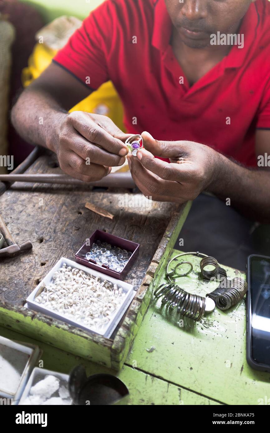 dh Moonstone Mines Asia AMBALANGODA SRI LANKA Gemstone Sri Lankan