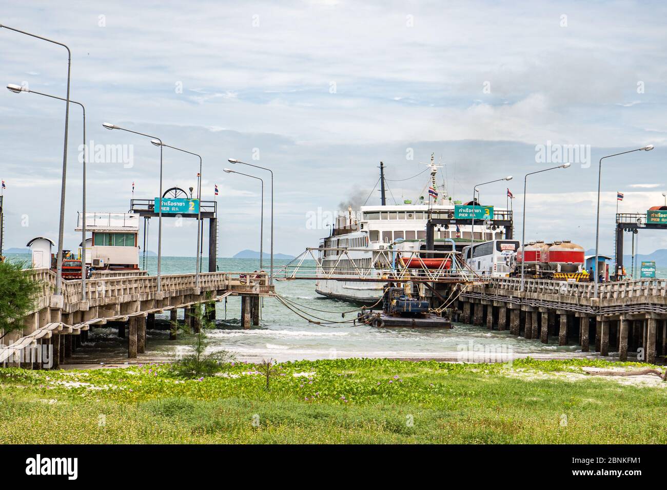 Thailand, Koh Samui May 202019 sea ferries. crossing to Koh Samui. Ferry Stock Photo Alamy