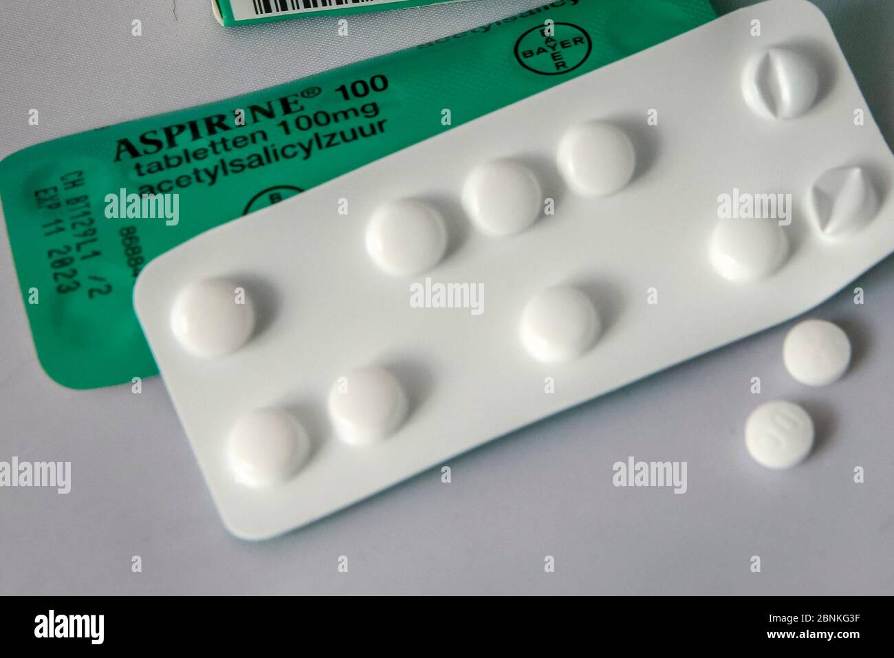 Page 12 Paracetamol Tablets High Resolution Stock Photography And Images Alamy Page 12 Paracetamol Tablets High Resolution Stock Photography And Images Alamy
