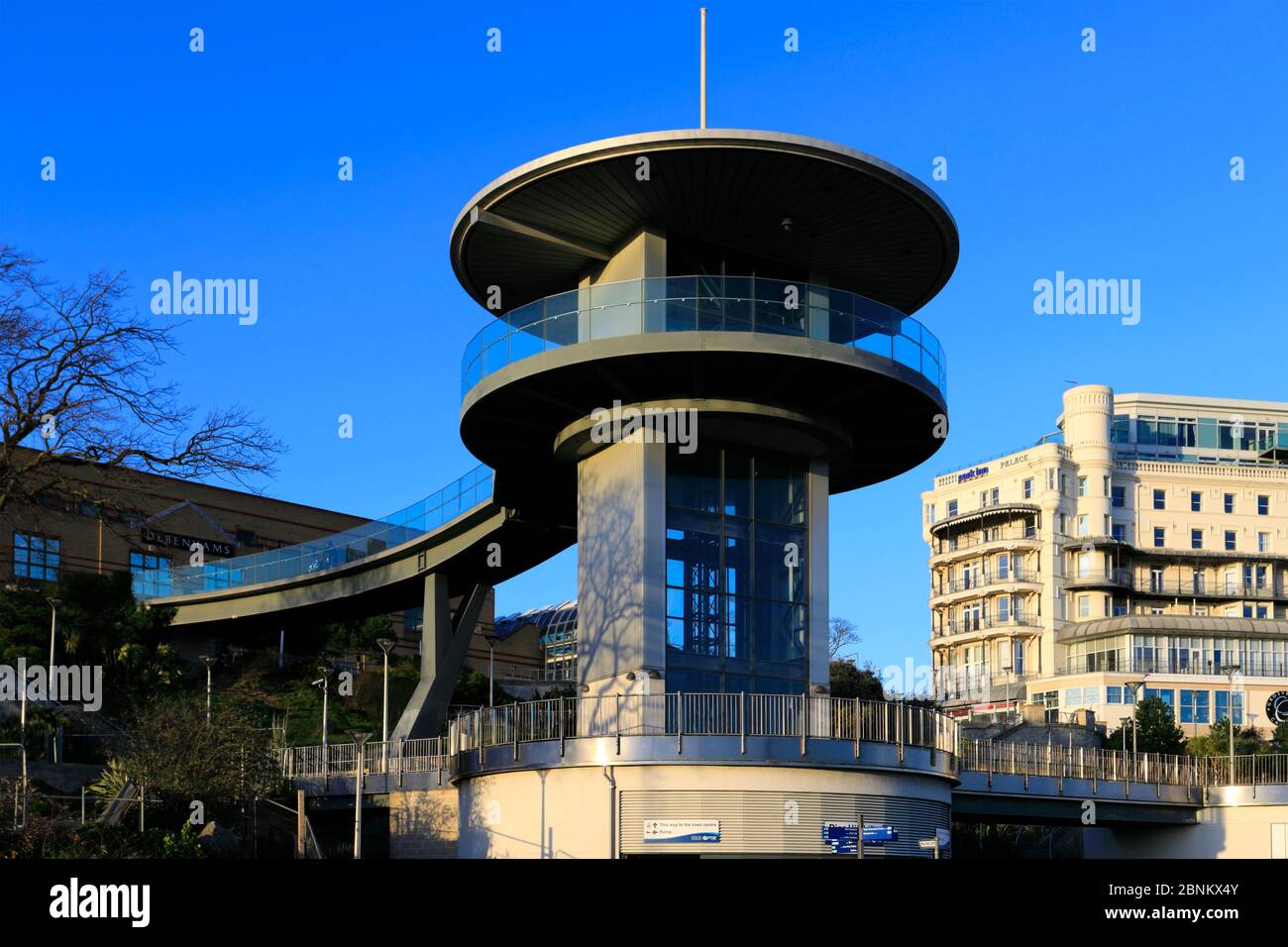 The Pier Hill Lift, Royal Terrace, Southend-on-Sea town, Thames Estuary, Essex, County, England, UK Stock Photo