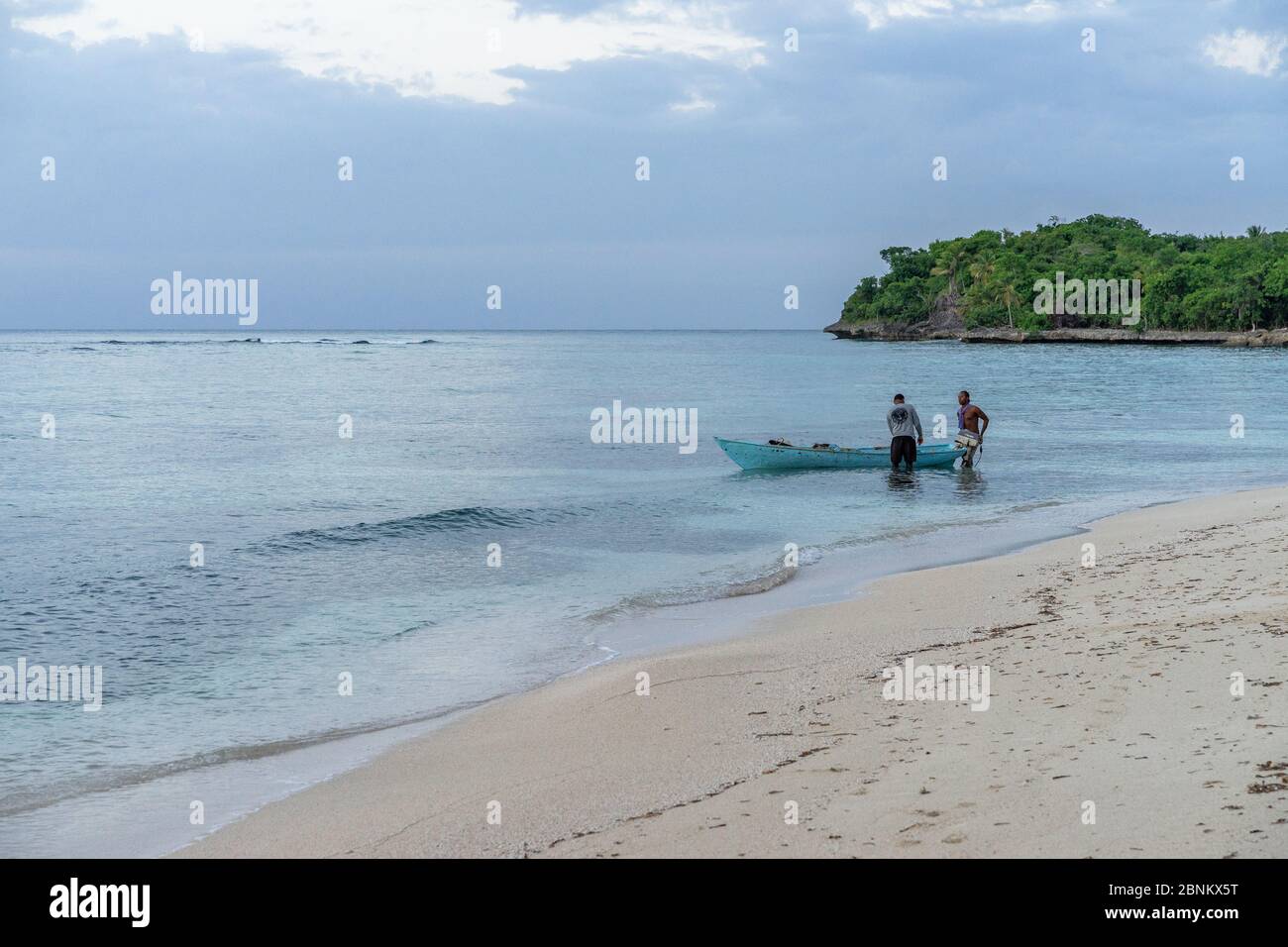 Caribbean, Greater Antilles, Dominican Republic, Samaná, Las Galeras, fishermen on La Playita beach in Las Galeras Stock Photo