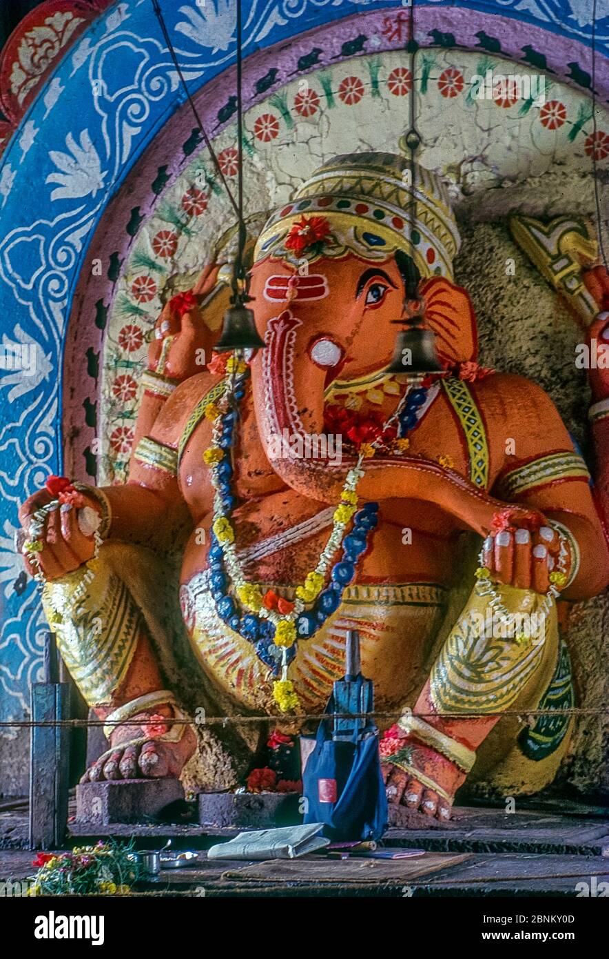 04 Mar 2016 Ganpati Idol known as Dholya Ganapati, Wai Maharashtra ...