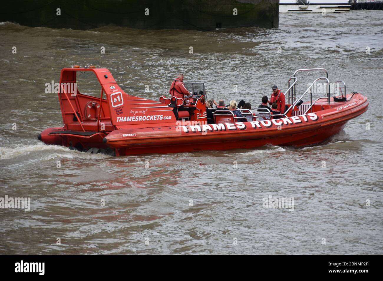 Thames Rockets Thames rockets sightseeing speedboat hi-res stock photography and ...