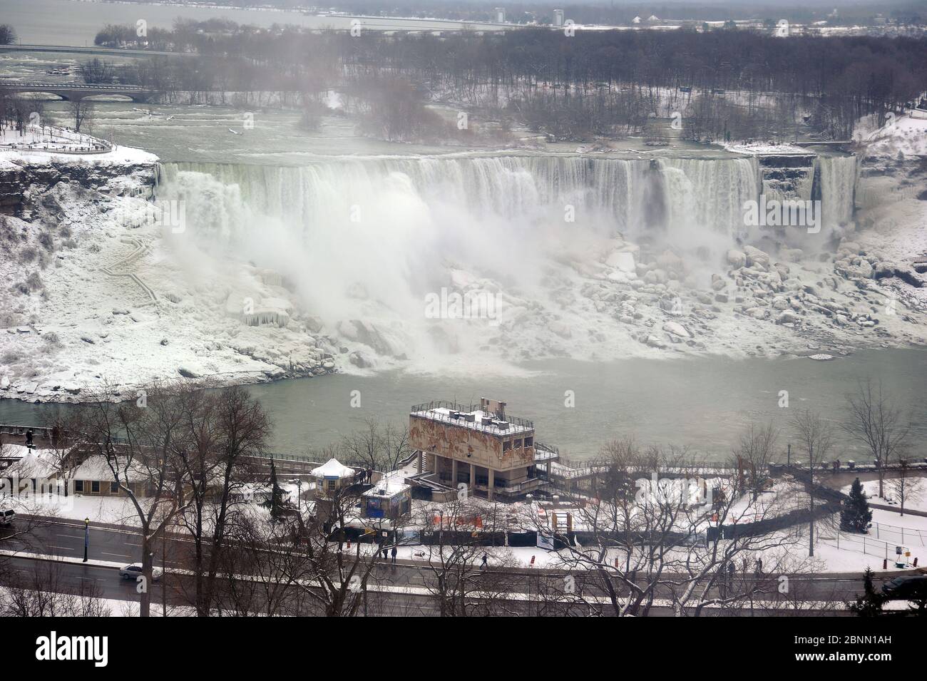 The American and Bridal Veil Falls at Niagara, viewed from the Niagara