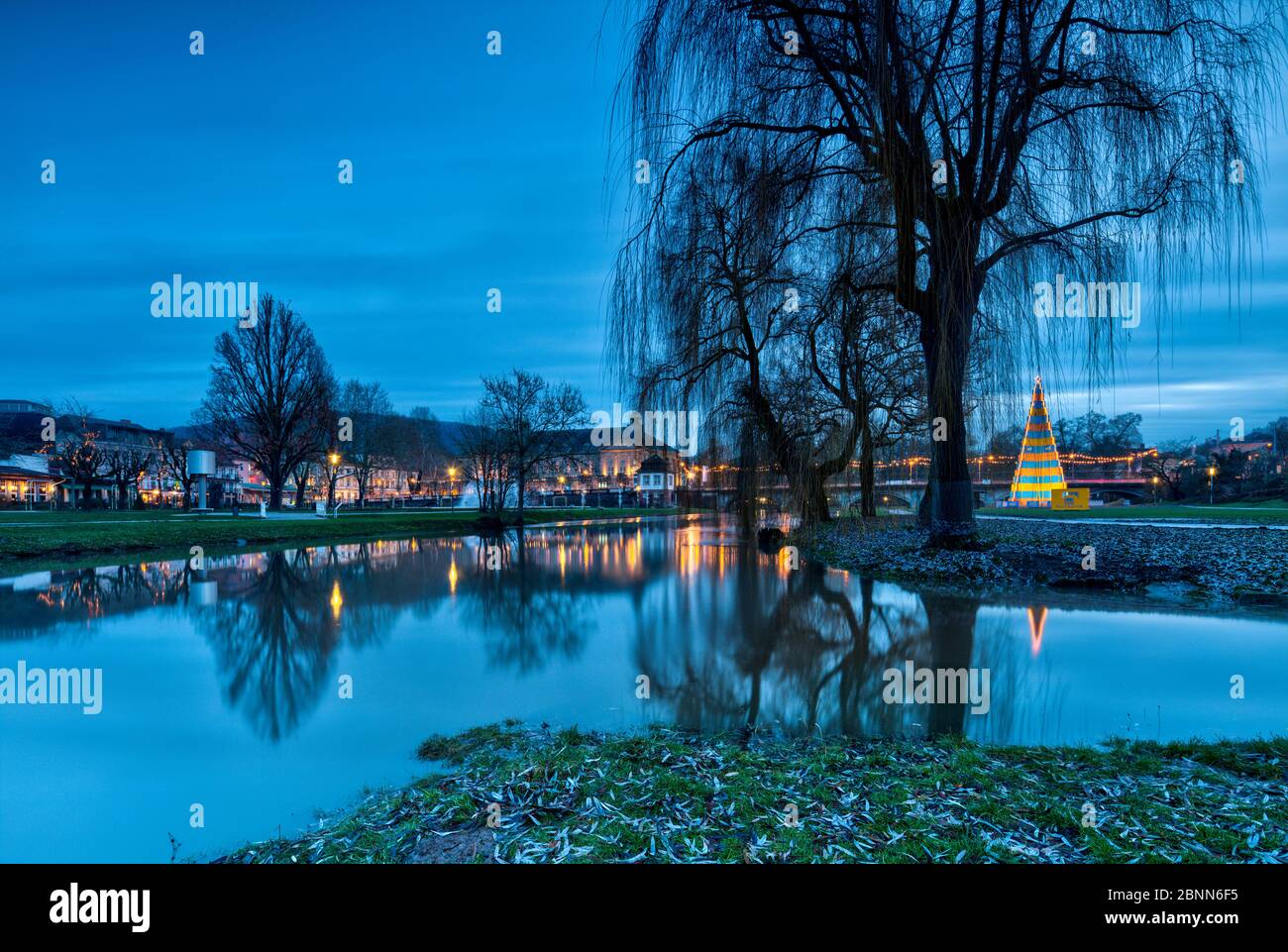 Largest beer box Christmas tree, world record, rose garden, Regentenbau