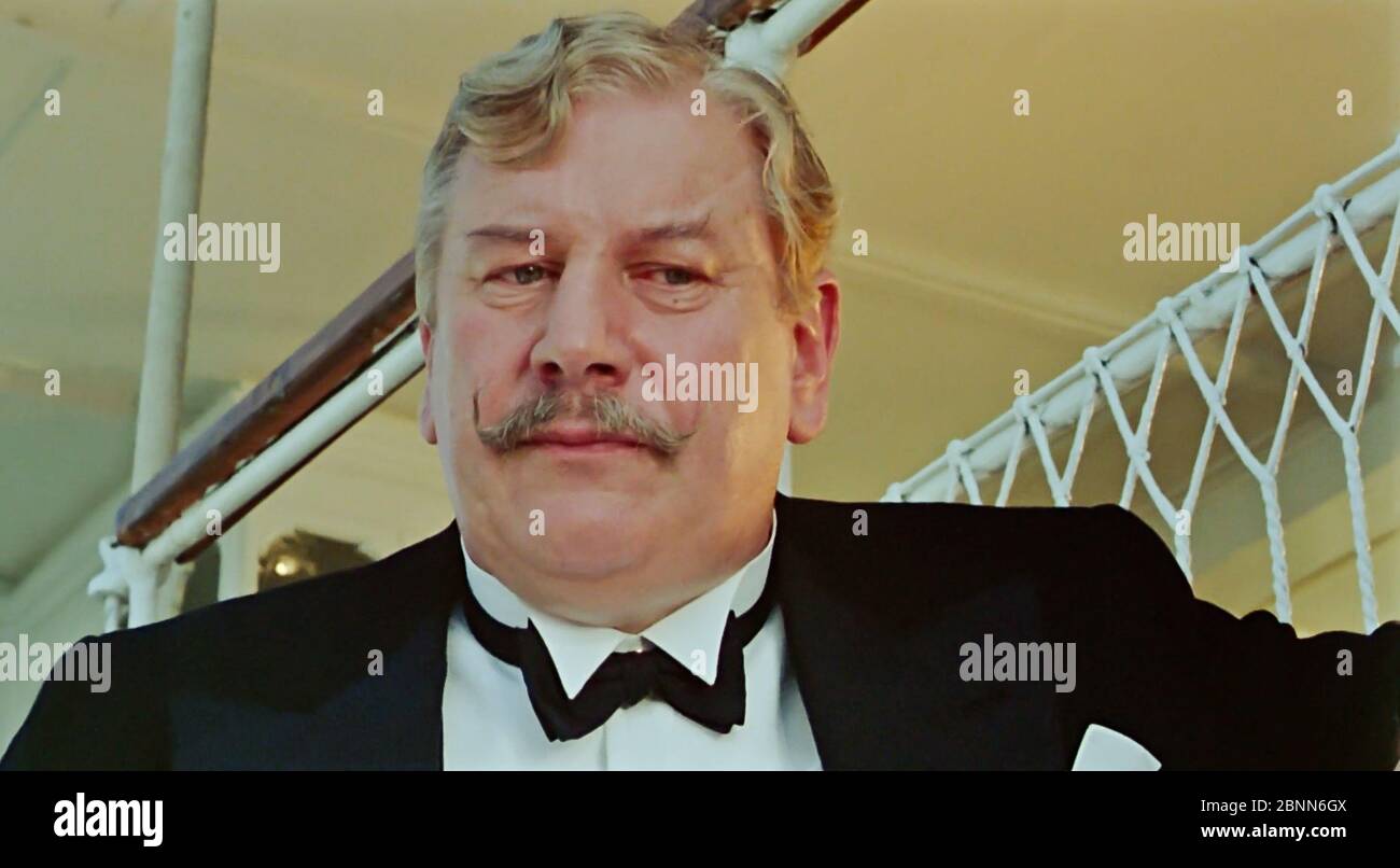 Biography Of Peter Ustinov As Hercule