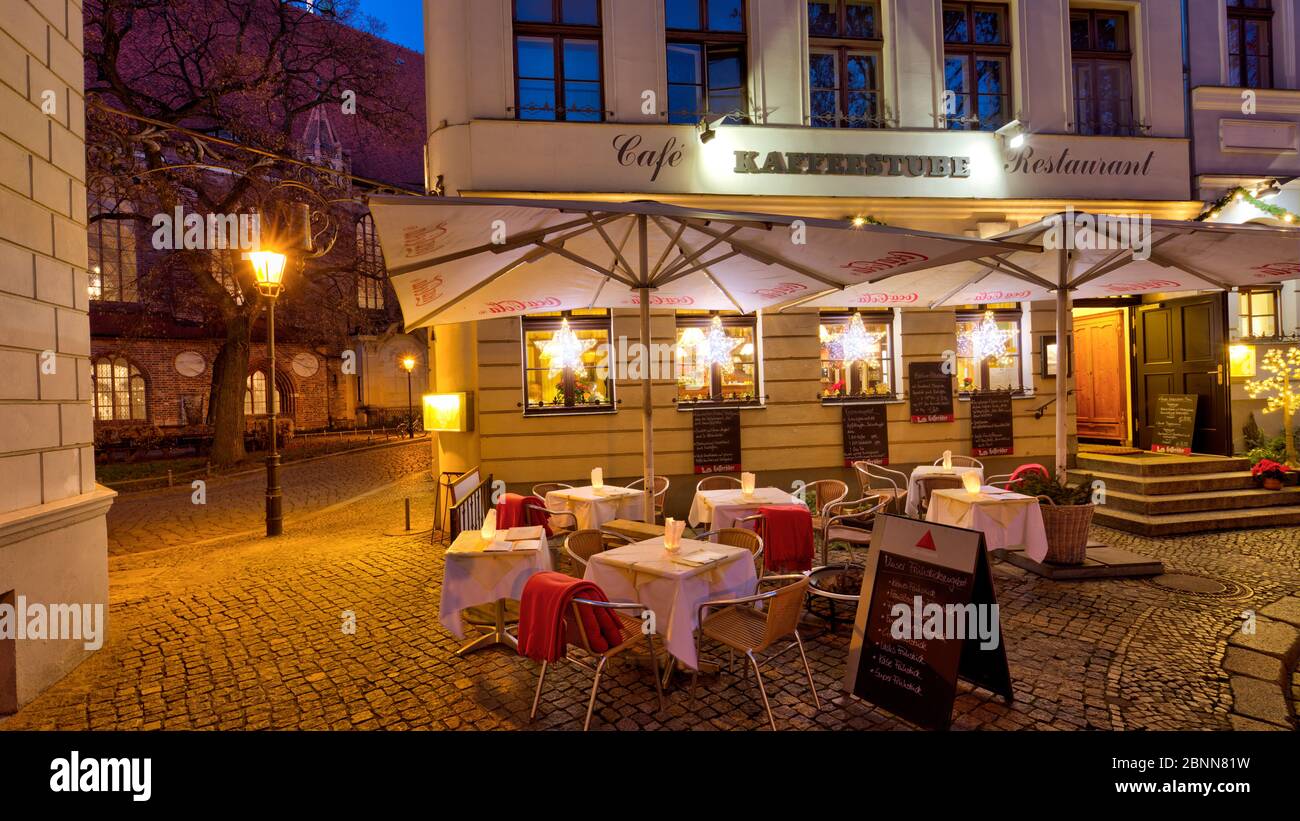 Zum Paddenwirt, restaurant, blue hour, tavern, Nikolaiviertel, Berlin Mitte, Berlin, Germany Stock Photo