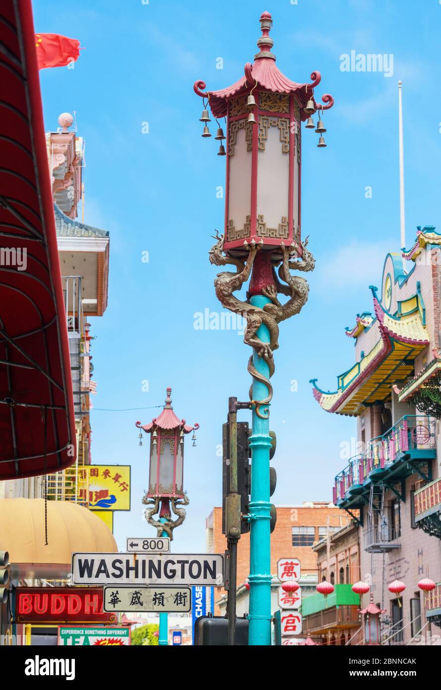Street lamp at the chinatown of san francisco hi-res stock photography and  images - Alamy