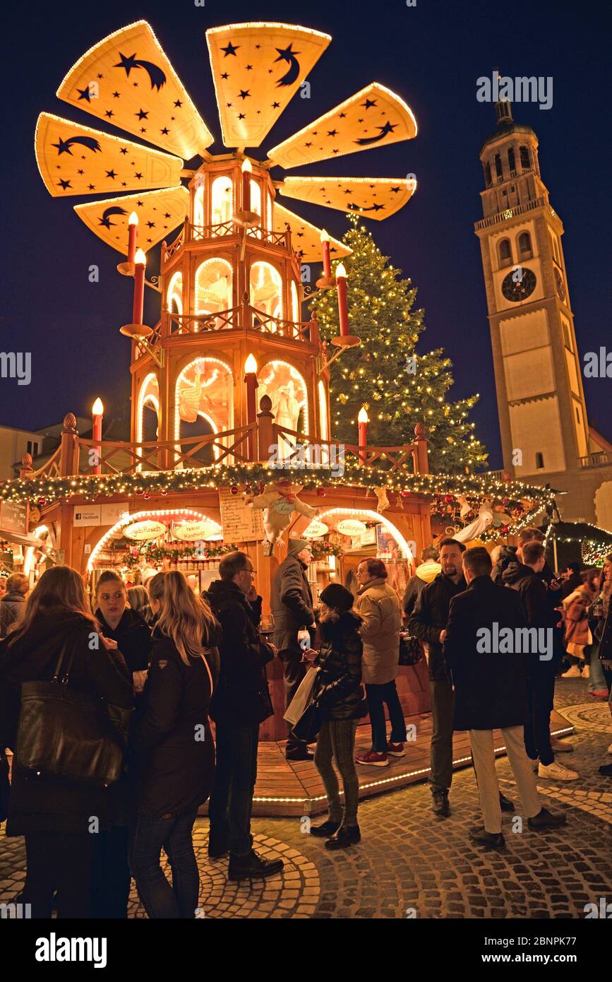 Europe, Germany, Bavaria, Swabia, Augsburg, Rathausmarkt, Perlach tower, 78 meters high, evening, Christmas market, pyramid, evening, Stock Photo