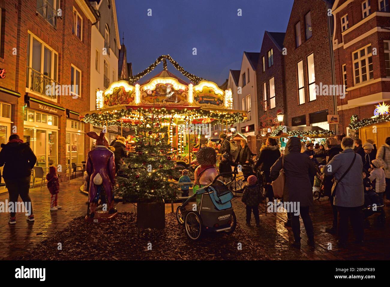 Europe, Germany, Lower Saxony, Buxtehude, Hamburg Metropolitan Region, Christmas market in front of the town hall, Stock Photo