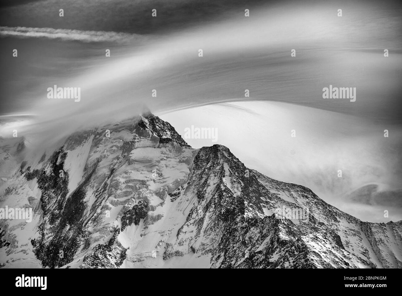 France, Haute-Savoie, Alps, Mont Blanc mountain range with lenticular cloud Stock Photo