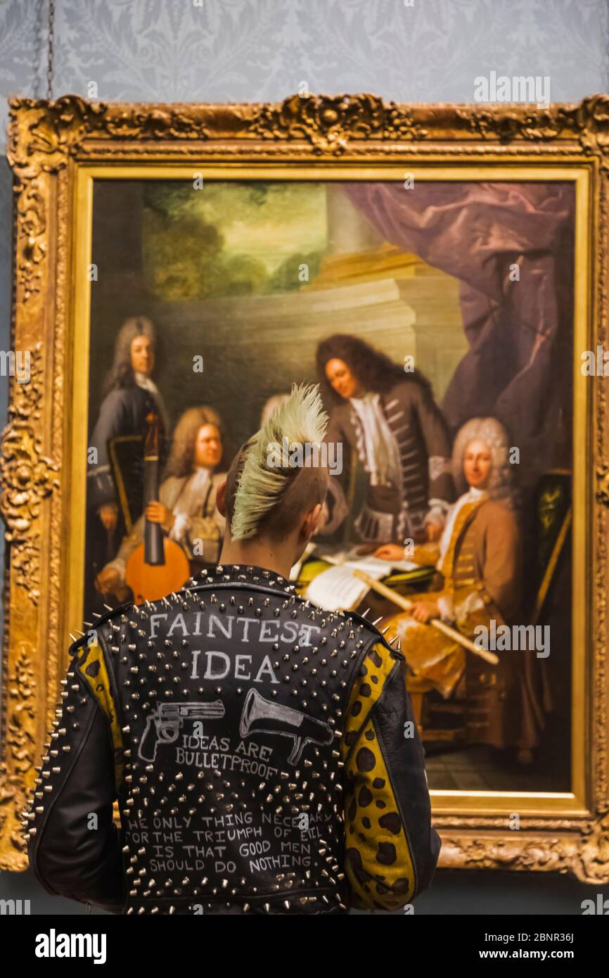 Punk in london hi-res stock photography and images - Alamy