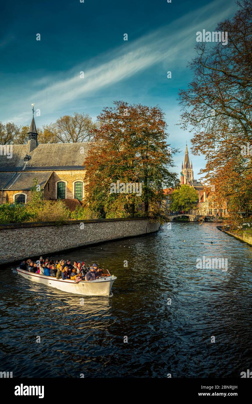 Europe, Belgium, Bruges, city, old town, Sashuis, Gracht, Liebfrauenkirche Stock Photo
