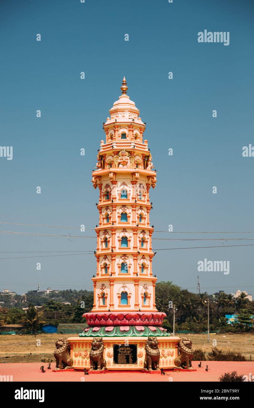 Mapusa, Goa, India. Lamp Tower Of The Shri Dev Bodgeshwar Sansthan Temple. It Has A Shrine Which Is Dedicated To Kanakeshwar Baba Or Bodgeshwar. Landm Stock Photo
