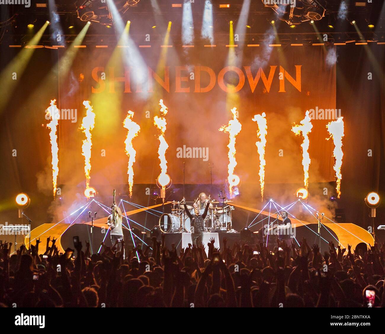 Shinedown hires stock photography and images Alamy
