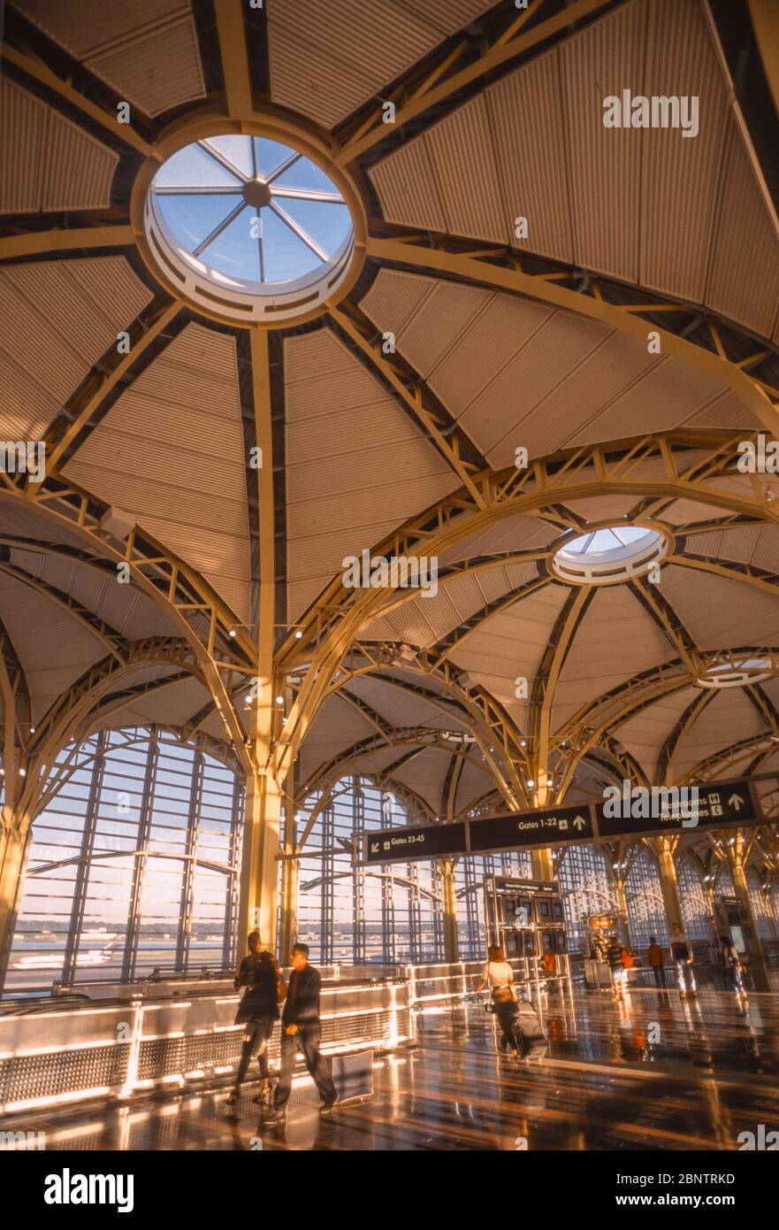 WASHINGTON, DC, USA - OCTOBER 1997 - People in terminal at Reagan National AIrport DCA. Stock Photo