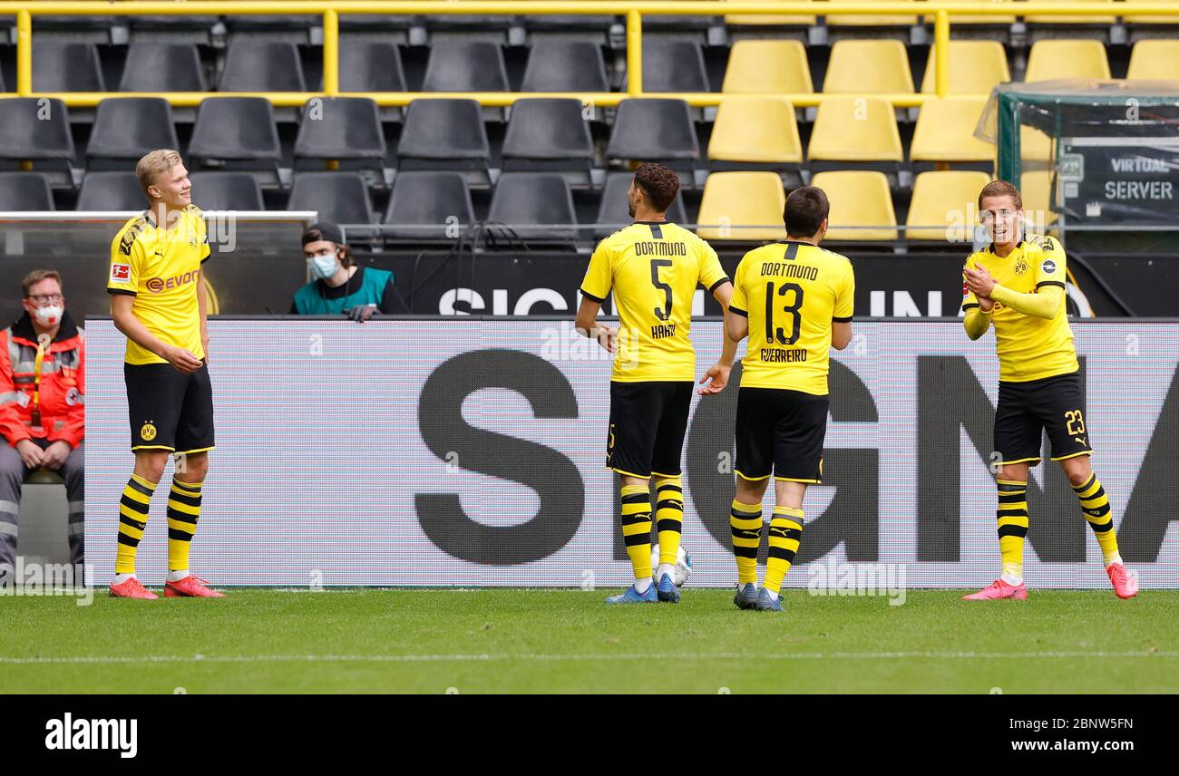 City Of Dortmund, Deutschland. 16th May, 2020. BVB Erling Håland, Haland, Haaland, jubilation, goaljubel, after the 1-0, gesture, gesture, BVB Achraf Hakimi, dance, BVB Raphaël Guerreiro, BVB Thorgan Hazard, sports: football: 1.Bundesliga: season 19/20: 26 matchday: Borussia Dortmund - FC Schalke 04, May 16, 2020 Credit: Ralf Ibing/firosportphoto/POOL | usage worldwide/dpa/Alamy Live News Stock Photo