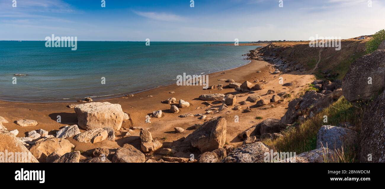Beautiful rocky sandy sea coast hi-res stock photography and images - Alamy