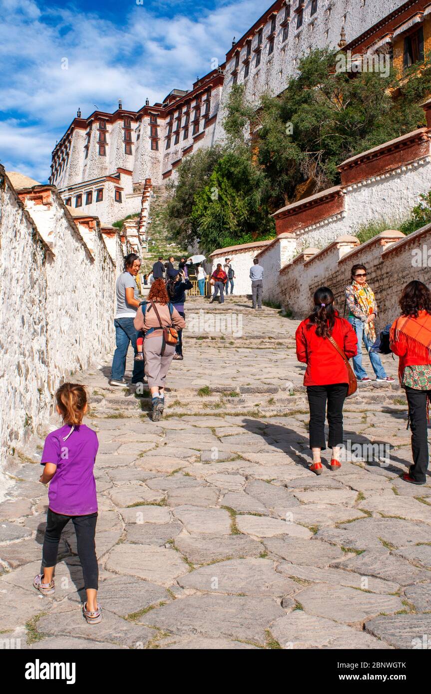 Potala palace, former Dalai Lama residence in Lhasa in Tibet. The