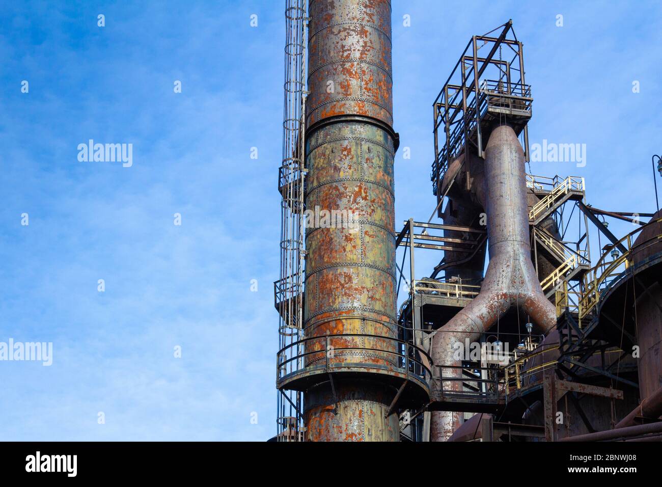 Steel labyrinth hi-res stock photography and images - Alamy