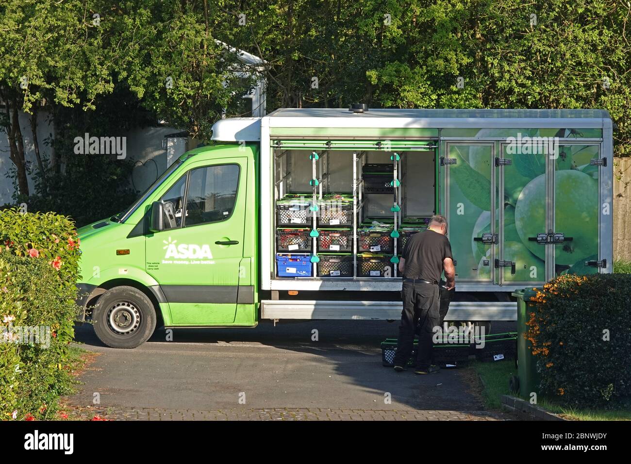 Asda Delivery Van High Resolution Stock Photography And Images Alamy