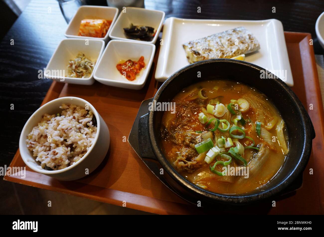 koreanbeansoup-hi-res-stock-photography-and-images-alamy
